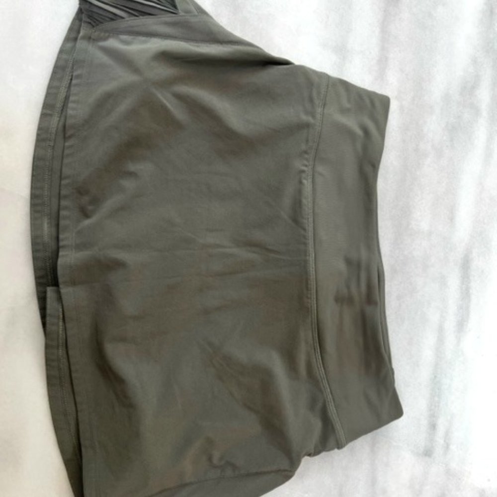 Rare Lululemon Play off the Pleats Skirt grey